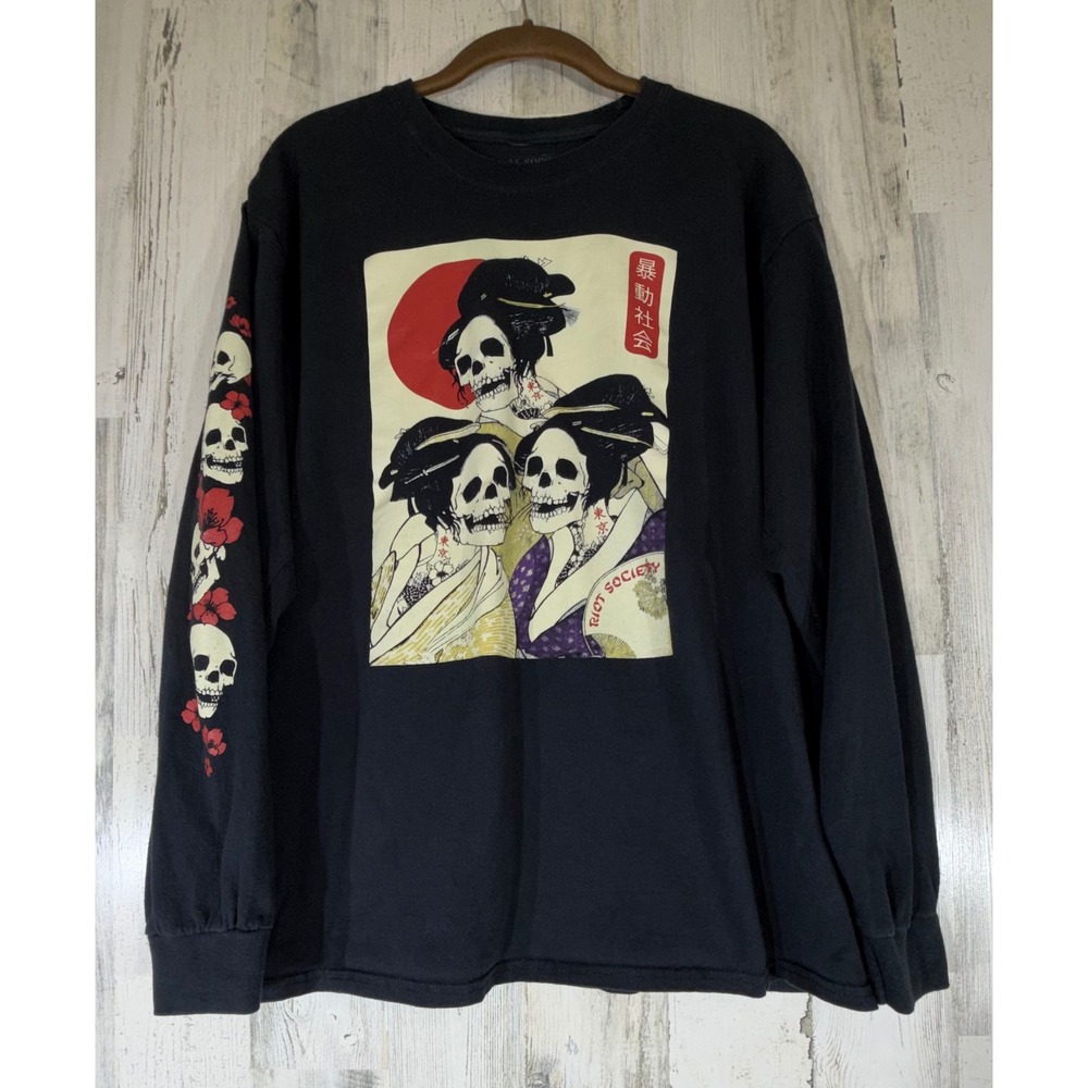 Riot Society Long Sleeve Graphic T-Shirt Large Black Japanese Geisha Skulls Tee